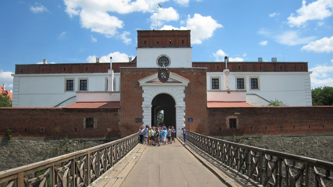 Замки князів Острозьких