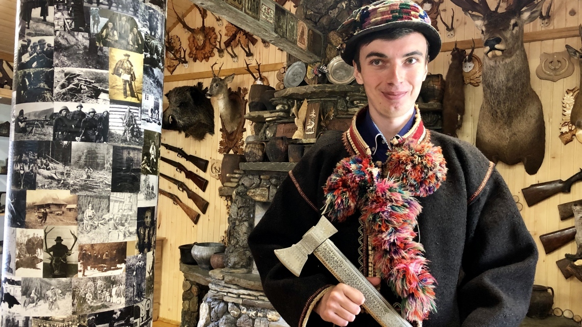 У Карпати за крокусами