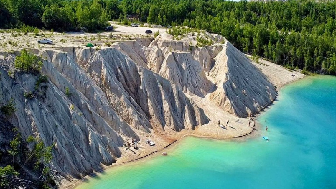 Кам'яне село та Дружбівський кар'єр