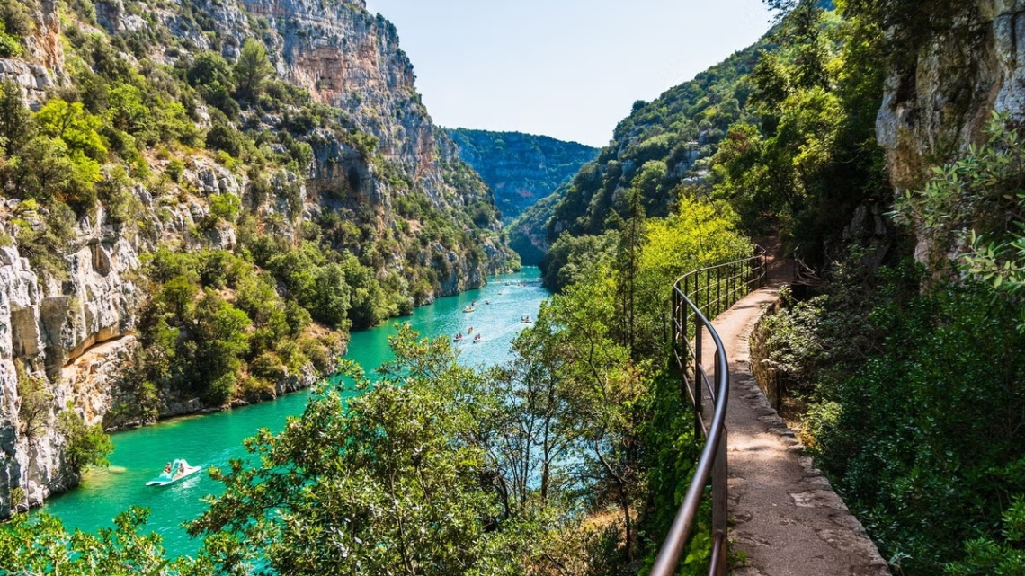 Під сонцем Франції: від Провансу до Парижа. Авіатур
