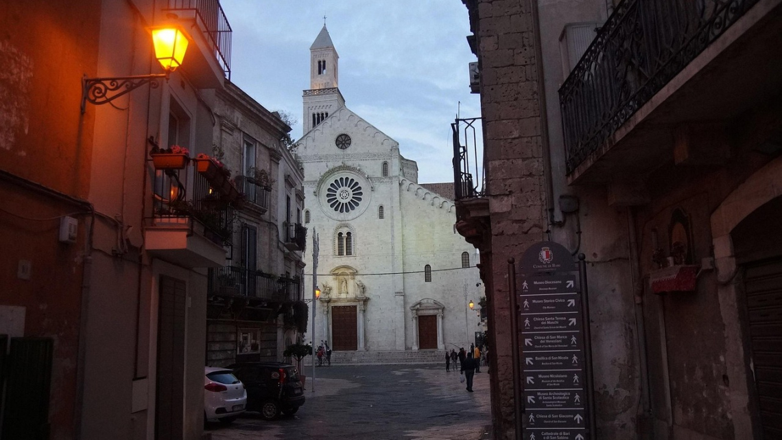 Апулія: стежками оливкових гаїв