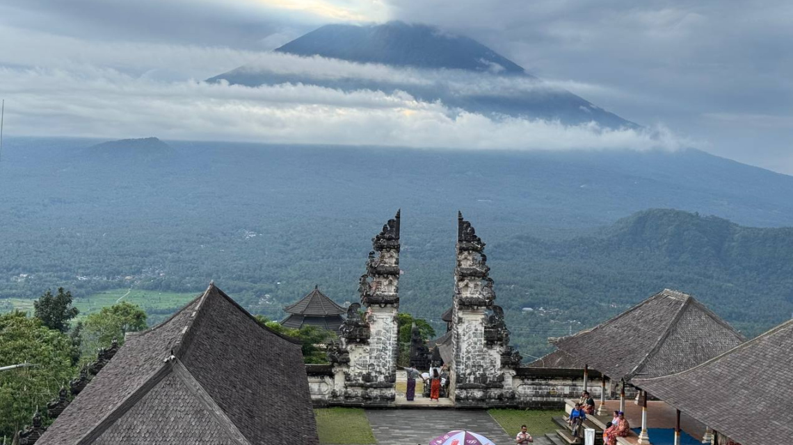 Чарівність Азії: Сінгапур, Індонезія, Малайзія