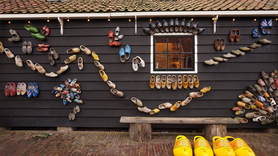 Гарантований тур. Амстердам і тюльпани. Авіатур 