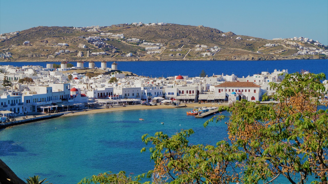 Круїз грецькими островами на лайнері Costa Fortuna у супроводі представника Феєрії