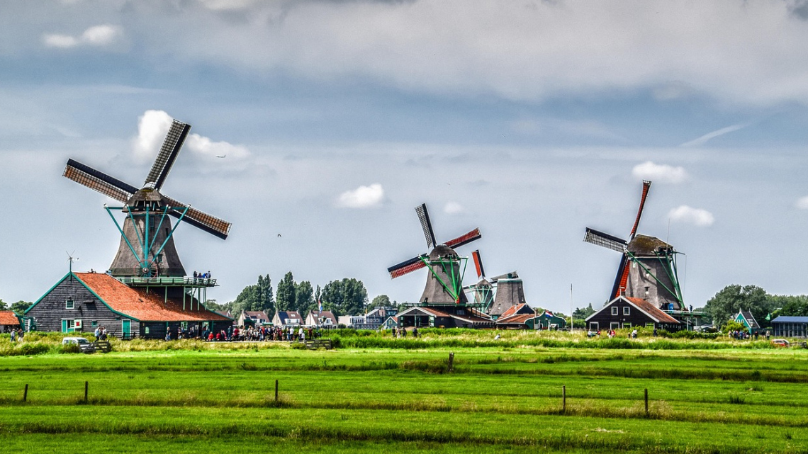 Гарантований тур. Амстердам і тюльпани. Авіатур 