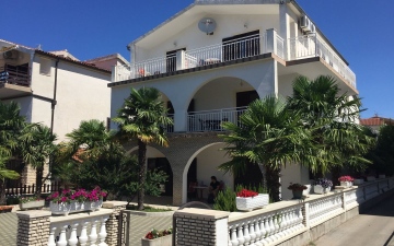 SKELIN APARTMENTS. Курорт Водице