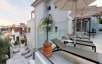 Vila Theros 4*