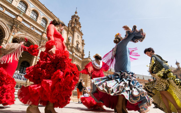 Шукаємо жіноче підселення для зустрічі весни в Андалусії! Початок туру 14.03
