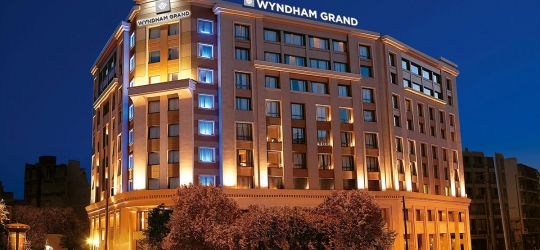 Wyndham Grand Athens 5*
