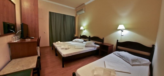 Grand Hotel 3* (Loutraki)