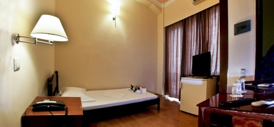 Grand Hotel 3* (Loutraki)