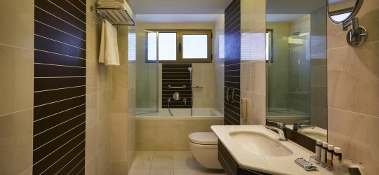 Titania Hotel 4*
