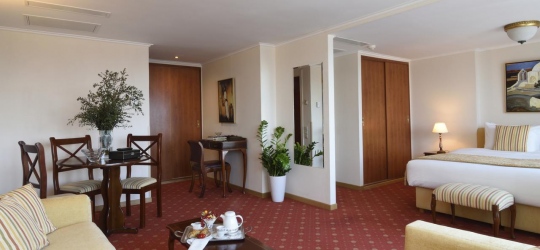Titania Hotel 4*