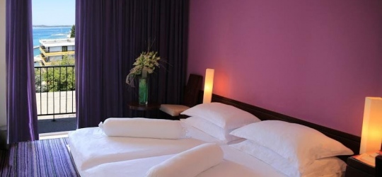 HOTEL ADRIATIC 3*. Биоград-на-мору