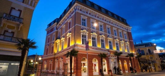 Hotel Continental 4*. Опатия