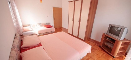 SKELIN APARTMENTS. Курорт Водице
