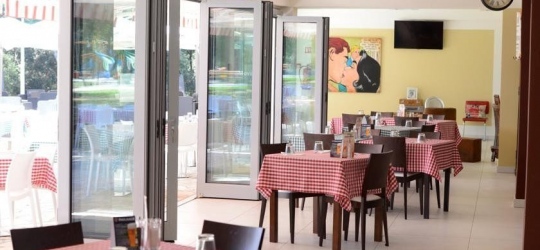 CRVENA LUKA HOTEL & RESORT 4*.  Біоград-на-Мору