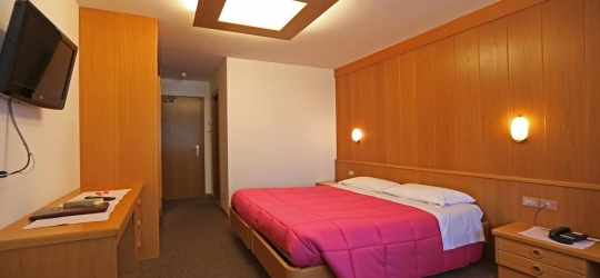 Hotel Ladina 3*