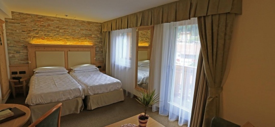 Hotel Ladina 3*