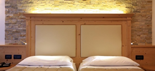 Hotel Ladina 3*