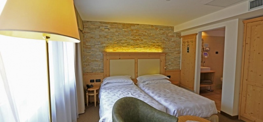 Hotel Ladina 3*