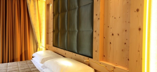 Hotel Ladina 3*