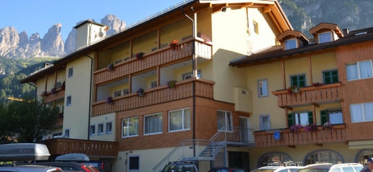 Hotel Ladina 3*