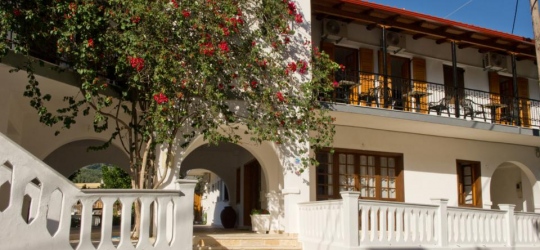 Kitsos Hotel 2*