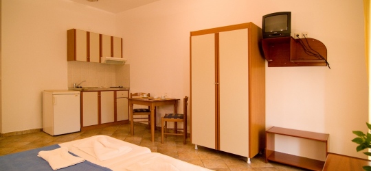 Angelika Studios 2*