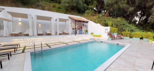 Vila Theros 4*