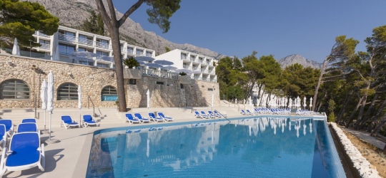 Hotel Sentido Berulia 5*/Bluesun Berulia Beach 4*. Брела