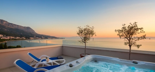 Hotel Tamaris 4*. Тучепи