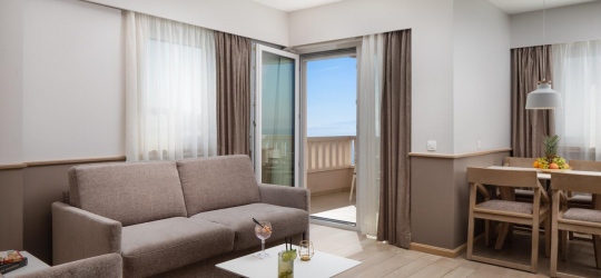 Hotel Tamaris 4*. Тучепи