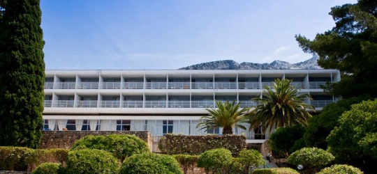 Bluesun Hotel Maestral 3*. Брела