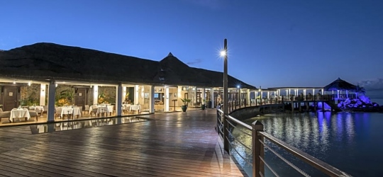 Le Meridien Fisherman's Cove 