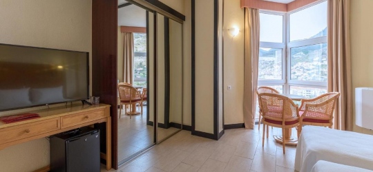 Dom Pedro Madeira 4*