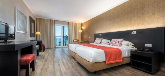 Enotel Baia do Sol 4* Понта-ду-Сол