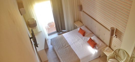 Ouril Hotel Julia 3*, Сал