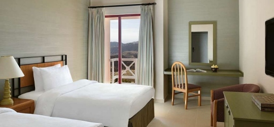 Mövenpick Nabatean Castle Hotel 5* Вади-Муса