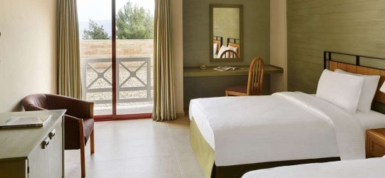 Mövenpick Nabatean Castle Hotel 5* Вади-Муса