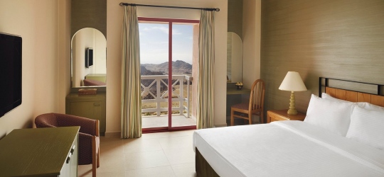 Mövenpick Nabatean Castle Hotel 5* Вади-Муса