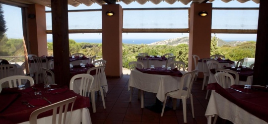 Club Esse Gallura Beach 3* (Альєнту)